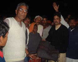 Blankets given to Flood victims in Araria
